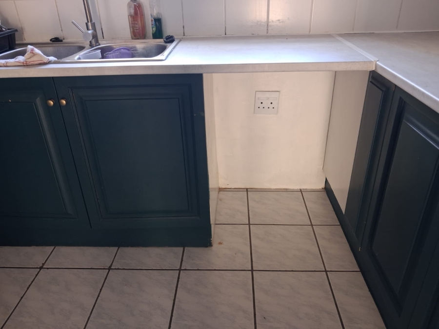 To Let 3 Bedroom Property for Rent in Selborne Eastern Cape